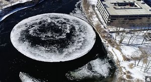 Giant spinning disk of ice appears alien (video) - ProtoThema English