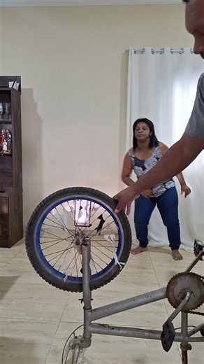 Eu vi uma barata #tutorial #tutorials #tutoriales #mágica #magic #paravoce #foryou #resultado #result #results #bastidores #tutorial