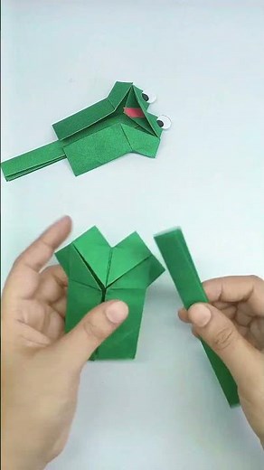 DIY Origami Frog Puppet 🐸 Easy Paper Craft for Kids #diy #papercraftforkids #foryou #frogcraft