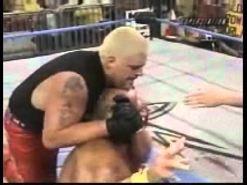 Hulk Hogan vs Dustin Rhodes - WCW 2000