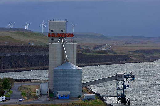 Amazon plans major data center expansion in tiny Oregon town
