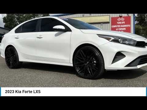 2023 Kia Forte 573878