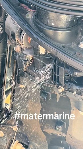 Fresh VST on this, fire it up to test prior to sea trial && found more issues 😂💀 #matermarine #matermarine405 #mercury #vst #boat