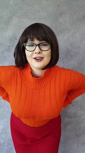 Velma Dinkley: Embracing Curvy Bodies with Confidence