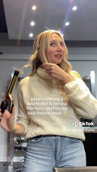 curling my hair right before work &&& makeup time next 😇😇 #curlmyhairwithme #hottoolscurlingiron #1inchcurlingiron #howicurlmyhair #hairtutorial #hairstyles #finehair #perksofhavingfinehair #hairstylistlife #hairstylist