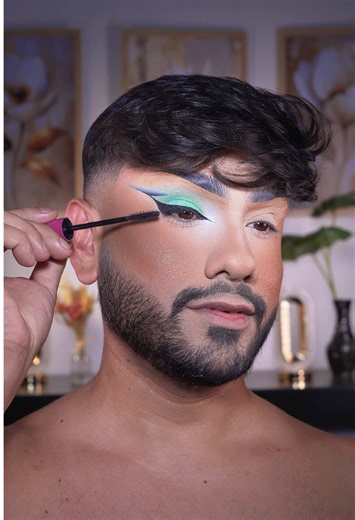 Um pouco de cor nesse feed ✨