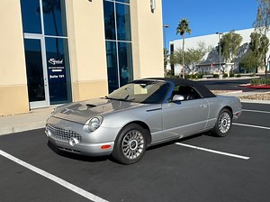 2004 Ford Thunderbird