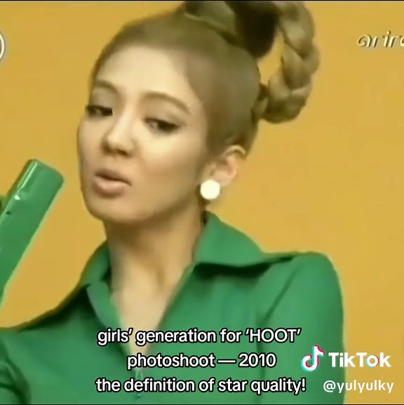 Girls' Generation 'HOOT' Era Photoshoot 2010