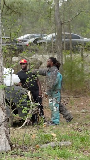 CAR JACKING GONE WRONG 👀 #short #shorts #shortsviral #malinois #gsd #keepsupporting #k9