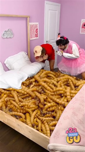 123 GO! House | Sleeping on LAVA? 🤯🔥 I'd Rather Do THAT Than Sleep on Maggots!🪱 | Instagram