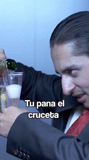 Esos amigos crucetas 😭 #enchufe #comedy #reels | enchufetv
