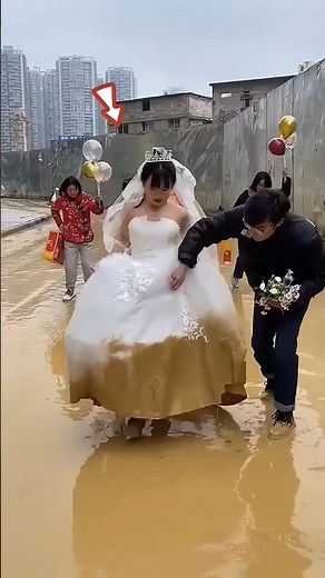 This bride dresses up in mud😱#shorts