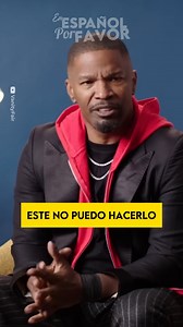 Leonardo DiCaprio quería decir esta palabra en Django 😱 #español #jamiefox #cine #curiosidades En una entrevista para el canal de YouTube de Vanity Fair, Jamie Foxx contó una de las historias más tensas y reveladoras del rodaje de Django Unchained. Según relata Foxx, Leonardo DiCaprio tuvo serios problemas para decir la N-word durante la lectura del guion. No era una cuestión de actuación, sino de incomodidad real: DiCaprio sentía que cruzaba un límite personal al pronunciar esa palabra, inclus