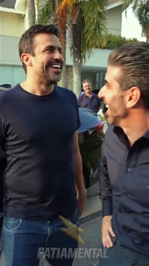 Corolla vs Land Rover: The man's car? #tcar #pablomarçal #toyota #landrover #automobile