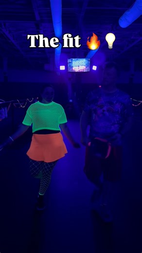 The glow-in-the-dark fits from last night at Dink After Dark were a hit! 🌟 Missed out? No worries — tonight from 6-8pm is your chance to shine bright with neon! 🌈✨ Don’t miss our second Dink After Dark event, a night of fun, glow, and community await. Who’s ready to light up the night? 💥 #DinkAfterDark #CommunityNight | Dill Dinkers - West End
