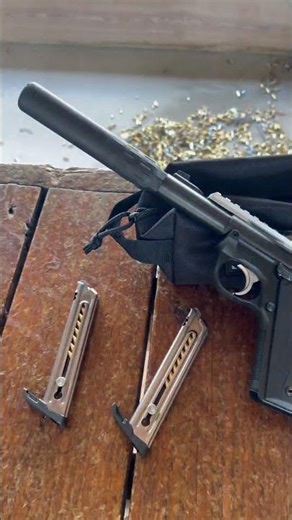 Ruger Mark IV 22/45 x Huxwrx Flow 22 Ti #ruger#22lr#huxwrx#airsoft #rangeday#saviorequipment#pewpew