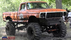 514 Ford mud truck running the pit at the reunion. | Buddy713 - Michigan Motorsports