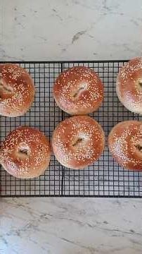 Homemade Bagel Recipe! 🥯🤤 #bagels #bagelrecipe #cooking