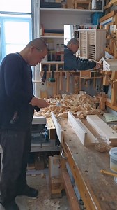 🛠️ ¿Quieres convertir tu amor por la carpintería en una fuente de ingresos, pero te sientes perdido en el camino? ¡No te preocupes más! Con nosotros, aprenderás todo lo que necesitas para triunfar en el mundo de la madera. 🪓 Beneficios: 1️⃣ Aprende desde cero: Incluso si eres un completo principiante, te guiaremos paso a paso hacia la maestría en carpintería. ¡Nunca ha sido tan fácil empezar a construir tus propios muebles! 🏠 2️⃣ Planos siempre actualizados: Mantente al día con las últimas te