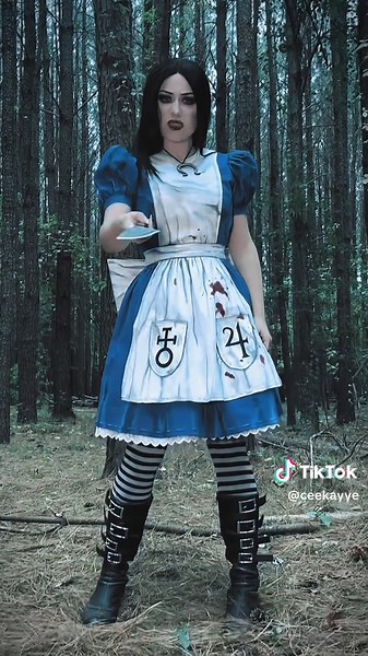 pretend like the quality of this is supposed to match the game #alicemadnessreturns #cosplay