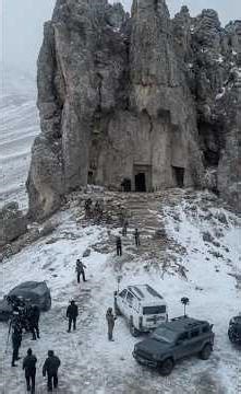 A Remote Tomb In Siberia Held A Sarcophagus That Looks Almost Modern