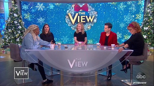 Luke Kirby, who plays the legendary comedian Lenny Bruce in #MrsMaisel, looks back the late comic’s life — and shares about the time he spent with Bruce’s daughter on set. abcn.ws/2RiH3wd | The View