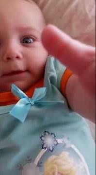 Early signs of autism/armflapping/unwilling movements