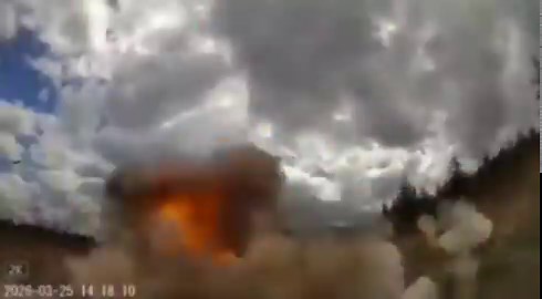 The published footage of the Israeli air defense's actions shows that the Israel didn't have much luck even with their own interceptor missiles.🔹In recent days, due to the exhaustion of the anti-missile defense and the destruction of the early warning network of the USA and Israel, we are witnessing serious disruptions in the operation of Israeli defense systems.🔹In the latest published footage, we can see that the interceptor missile "Tamir" from the "Iron Dome" system, after a failed interce