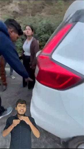 टैक्सी वाला मांग रहा है जज के ड्राइवर से नुक्सान के पैसेtaxi wala mang raha driver Se paise#short