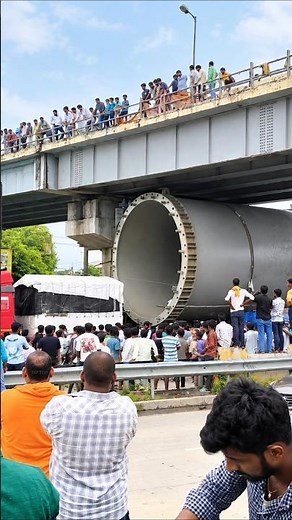 This Giant Machine Is Destroying Roads in India ( Reality of Viral truck Bihar )