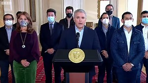 688K views · 38K reactions | Las protestas en Colombia se iniciaron en oposición a la propuesta de reforma tributaria del presidente Iván Duque, pero aunque ya fue retirada, las manifestaciones continúan y han sumido al país en una espiral de violencia. ¿Qué demandan los manifestantes? | BBC News Mundo | Facebook