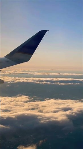 4K Airplane Window View ✈️ Relaxing Clouds & Sunset for Sleep, Study, Work #bluesky #bluemood