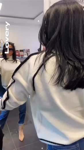 Teplučký pulóver, veľkosť UNI, 28,-€, prsia 119 cm dlžka 61 cm, materiál 50% viskóza, 50% polyamid, rifle 26,-€ .. napíš správu, posielame aj na dobierku | LOVERY