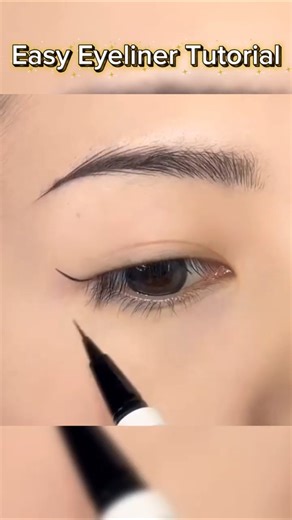 Easy Eyeliner Tutorial 😱 #shorts #viral #mehndi #youtubeshort #hack #youtube #short #eyeliner #yt