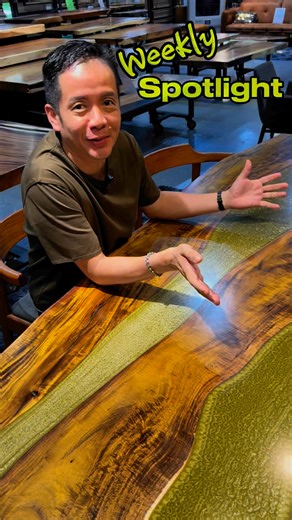 This week, our glowing Acacia Dining Table takes the spotlight! #solidwood #woodslab #acacia | Art of Tree