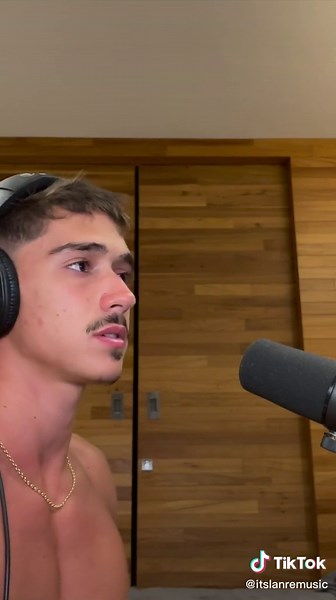 Best Male Version of Hallelujah by Pablo Cohen | Acoustic Cover