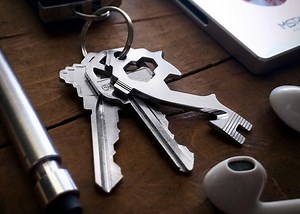 MSTR KEY 20-in-1 Multitool Keytool (video)