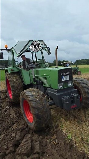 Fendt 611 S Favorit with Eberhardt plow🚜💪