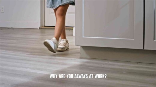 After 10 years, she finally shows her face!