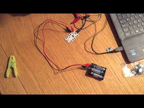 Connecting and programming a sparkle using Crumble board