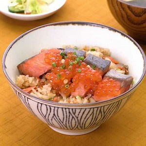 風味豊かな！ 鮭とイクラのはらこ飯風のレシピ動画・作り方 | デリッシュキッチン