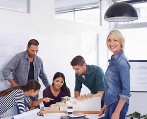 925 English Lesson 026 - Making Suggestions in English | Business English Pod