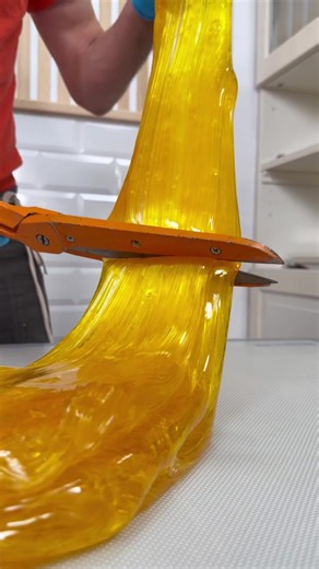 This Doesn’t Look Like Sugar… 🍍 #c#candyo#oddlysatisfyingf#foodartp#processshorts