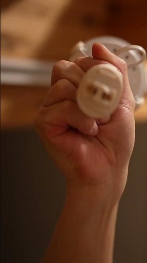 吹き抜けスポットライトご紹介！調光調色LED電球SMOOVE & お洒落スポットライトBENNY / 吹き抜け（壁付）ライティングダクトレールにはこれ！！ / 以外に少ない壁付（横付）対応照明に！