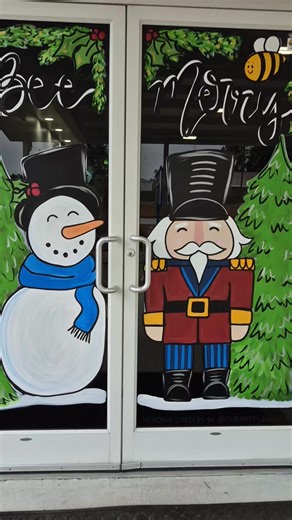 Don't forget to come see Santa and all of his friends! Pizza, hot cocoa, crafts, oh my! Holly Ridge Community Center ( 404 Sound Rd) 2pm- 5pm | Town of Holly Ridge