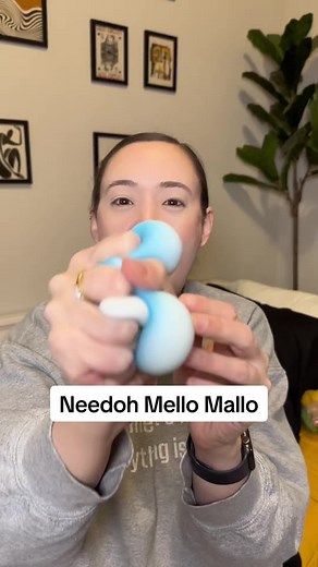 The Needoh mello mallo is a satisfying stress ball that’s soft and squishy! #needoh #StressRelief #sensorytoy #stressball #fidgets @NeeDoh Official