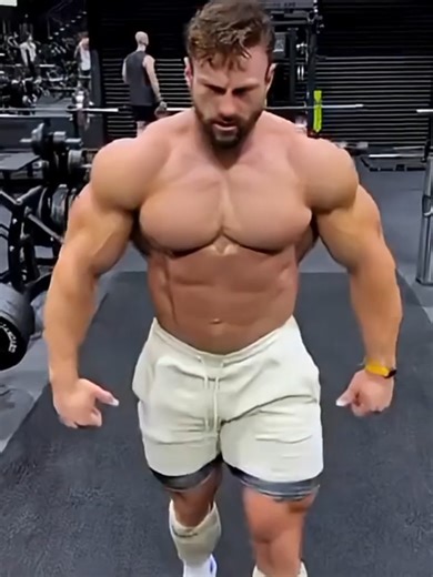 LARRY WHEELS VS ERIC JANICKI🥶 BODYBUILDER POWER💀GYM WORKOUT💀#shorts #bodybuilder #edit #video #fyp