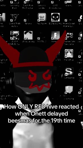 Us blue hives stayed calm #beeswarmsimulator #roblox #fyp #beesmas #bluehive