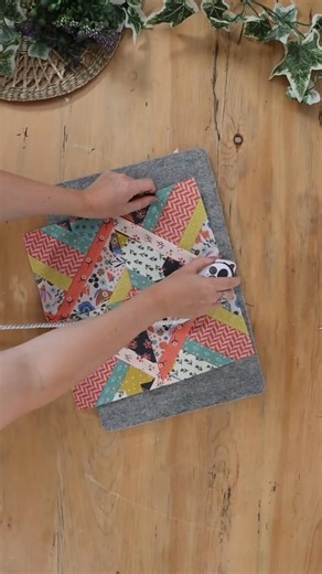 How to sew a hidden wells quilt block using 7 strips of fabric | Paula Beason