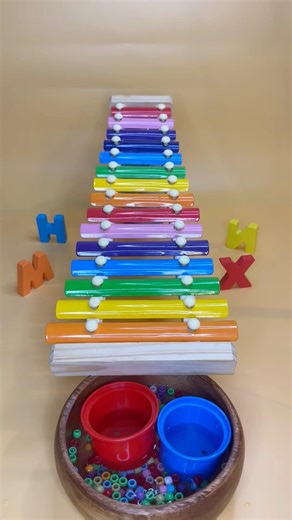 Rolling Wooden Balls falling to the bowl 🔴🔵 #asmr #xylophone